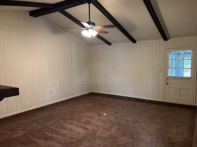 Building Photo - 2103 Omega Cir
