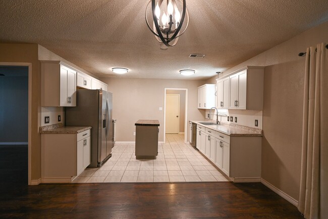 Building Photo - 103 Boca Vista