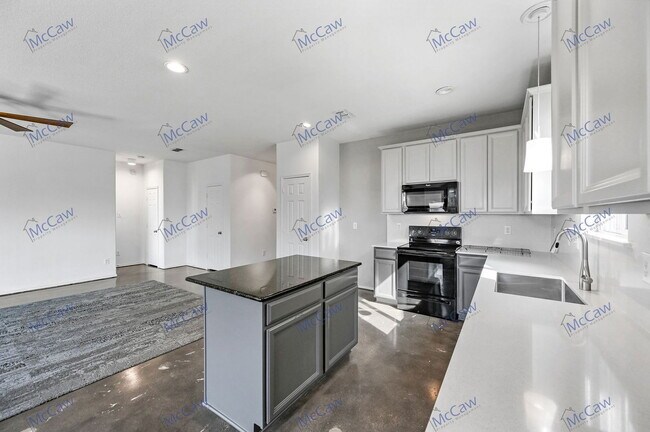 Building Photo - 2424 Bermont Red Ln