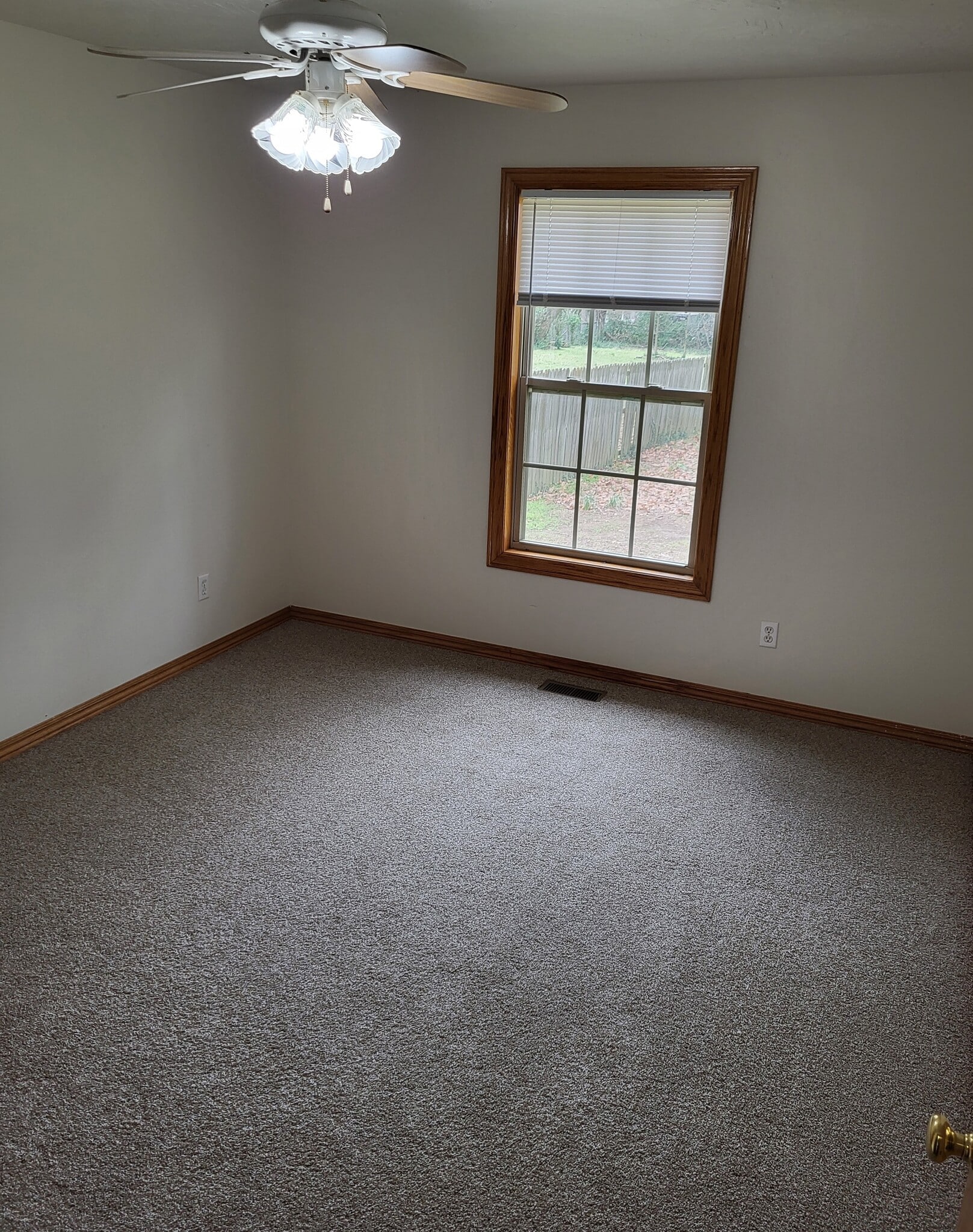 SW Bedroom - 2675 N National Ave