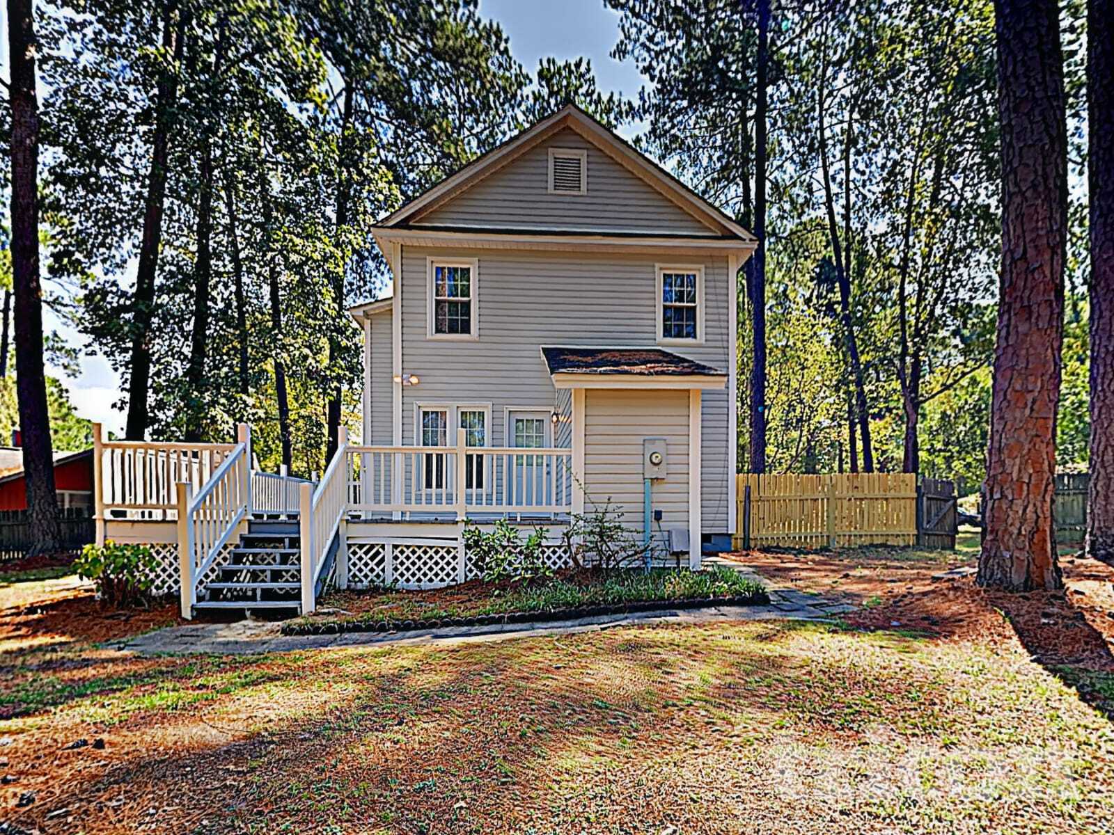 Building Photo - 18 Hillpine Ct