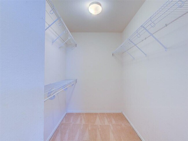 Building Photo - 406 Saul St