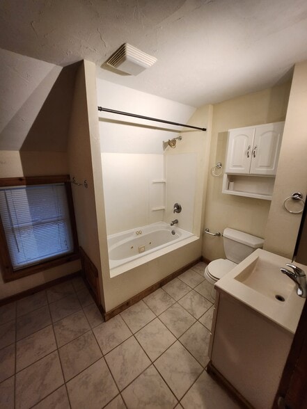 Building Photo - N4120 County Road P