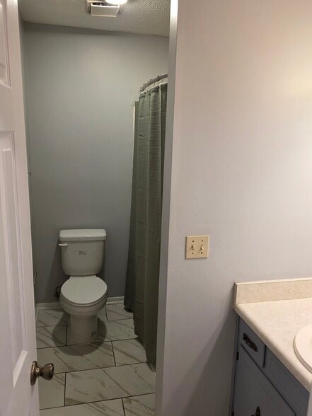 Building Photo - 3938 Solano Rd