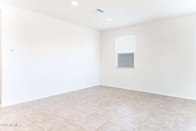 Building Photo - 1075 W Avalon Canyon Dr