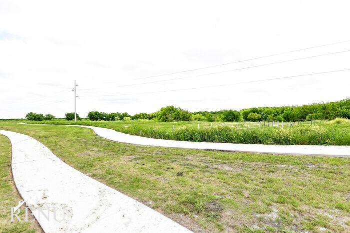 Building Photo - 6005 Mojave Dr