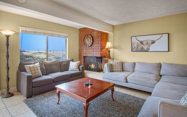 Building Photo - 414 E Oceanfront