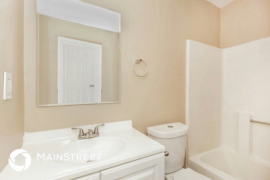 Building Photo - 55 Jennifer Ln