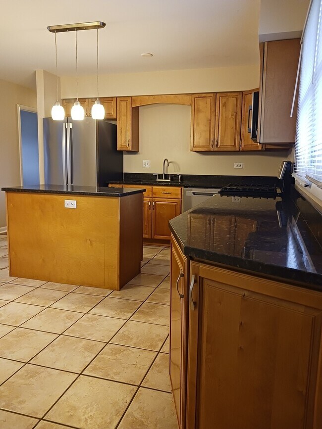 Building Photo - 546 Fawn Ct