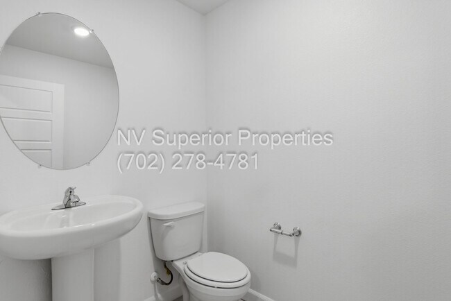 Building Photo - NW! 3 Bedroom Townhouse!! Gated!! Parks!! All Tile Floors Downstairs!! 2 Car Garage!!!