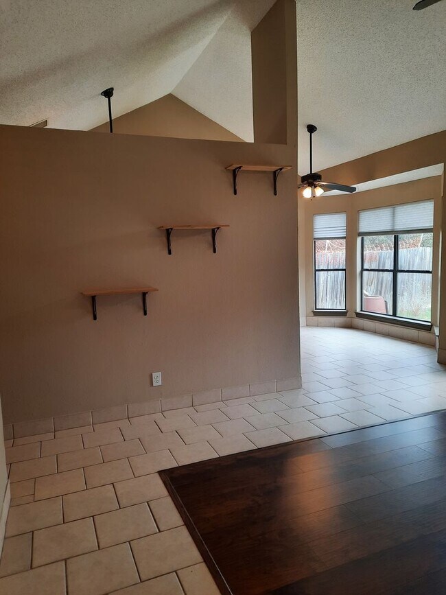 Building Photo - Solar-Powered Pflugerville Property - Lots Of Room and Backyard Living