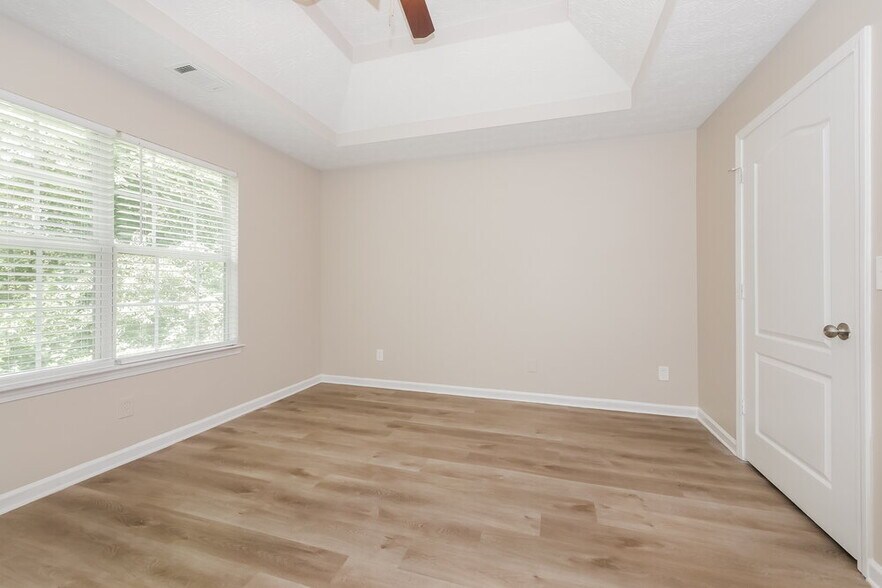 Building Photo - 2096 Dylan Ct