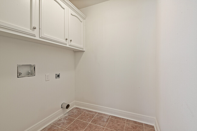 Building Photo - 14382 Carrol Ave