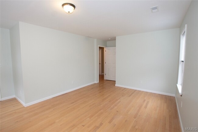 Building Photo - 14 Jefferson Ave