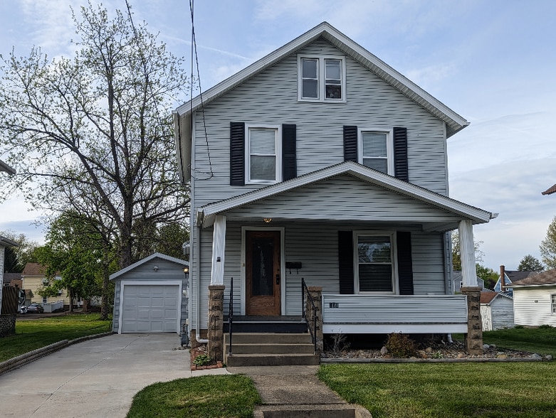 Primary Photo - 239 Bachtel St SE