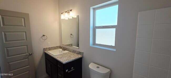 Building Photo - 4007 Tyler Ave