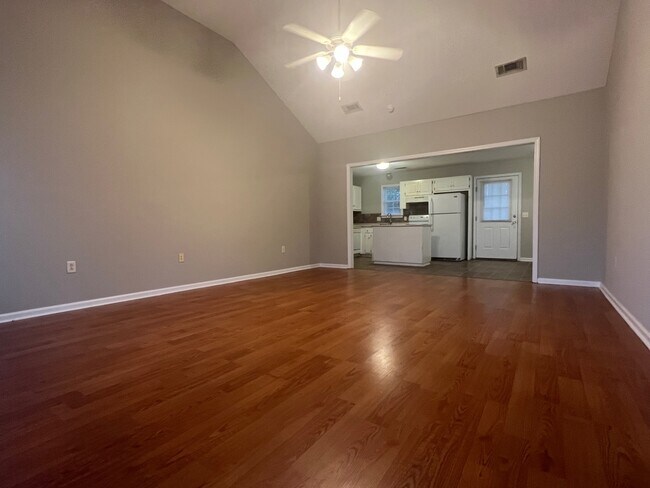 Building Photo - 2204 Gretels Hunt