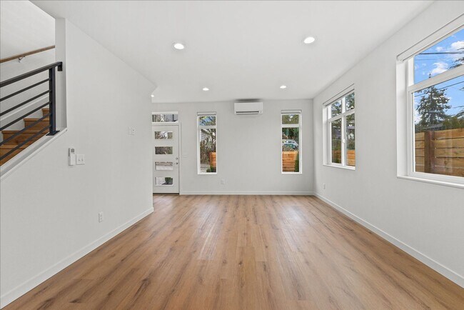 Building Photo - Newly Built Modern Craftsman in Prime Seattle Location