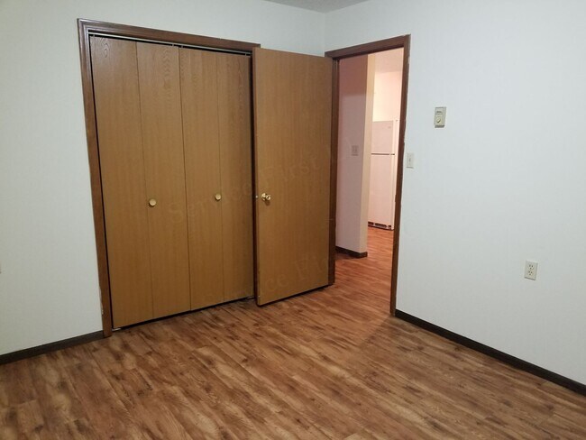 Building Photo - Sommerfield Apartments