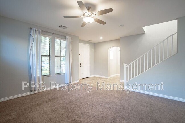 Building Photo - 15166 W Aster Dr
