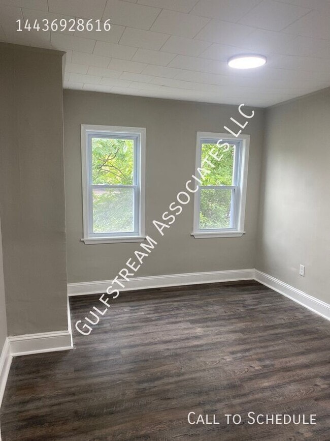 Building Photo - 1307 N Montford Ave