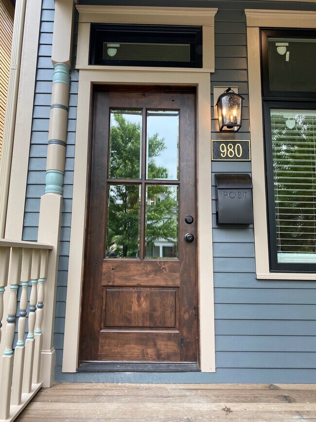 Building Photo - 980 Harrison Ave