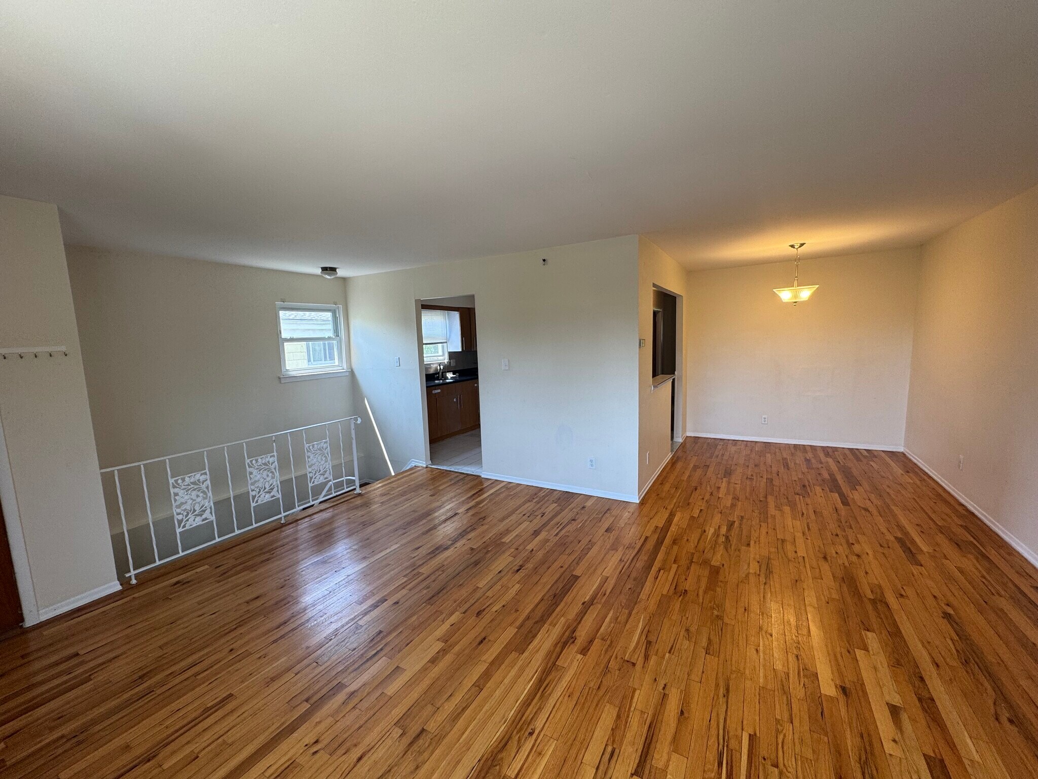 Building Photo - 9419 Avenue J
