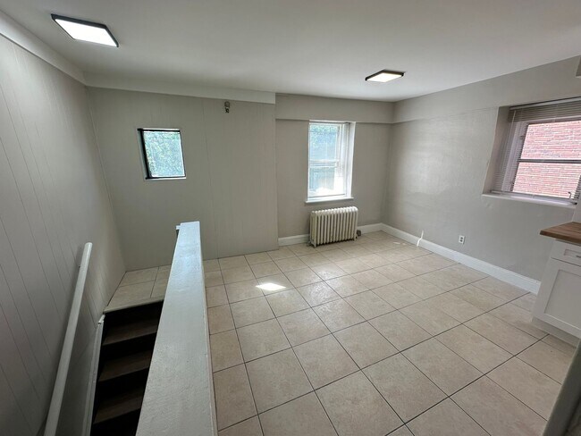 Building Photo - 7028 Paschall Ave