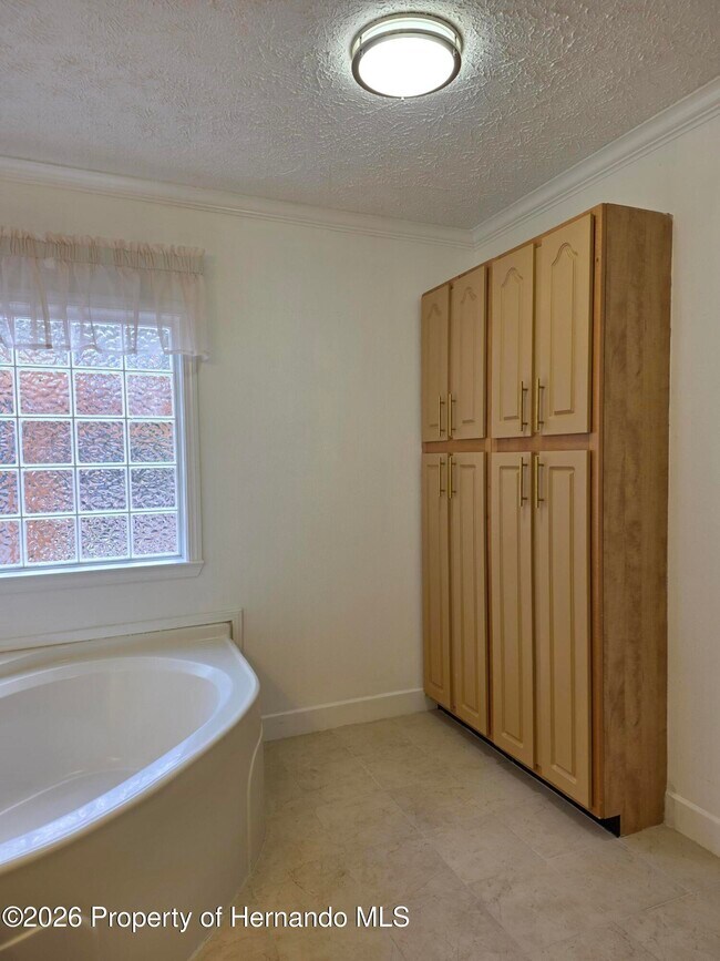 Building Photo - 7416 Grove Rd