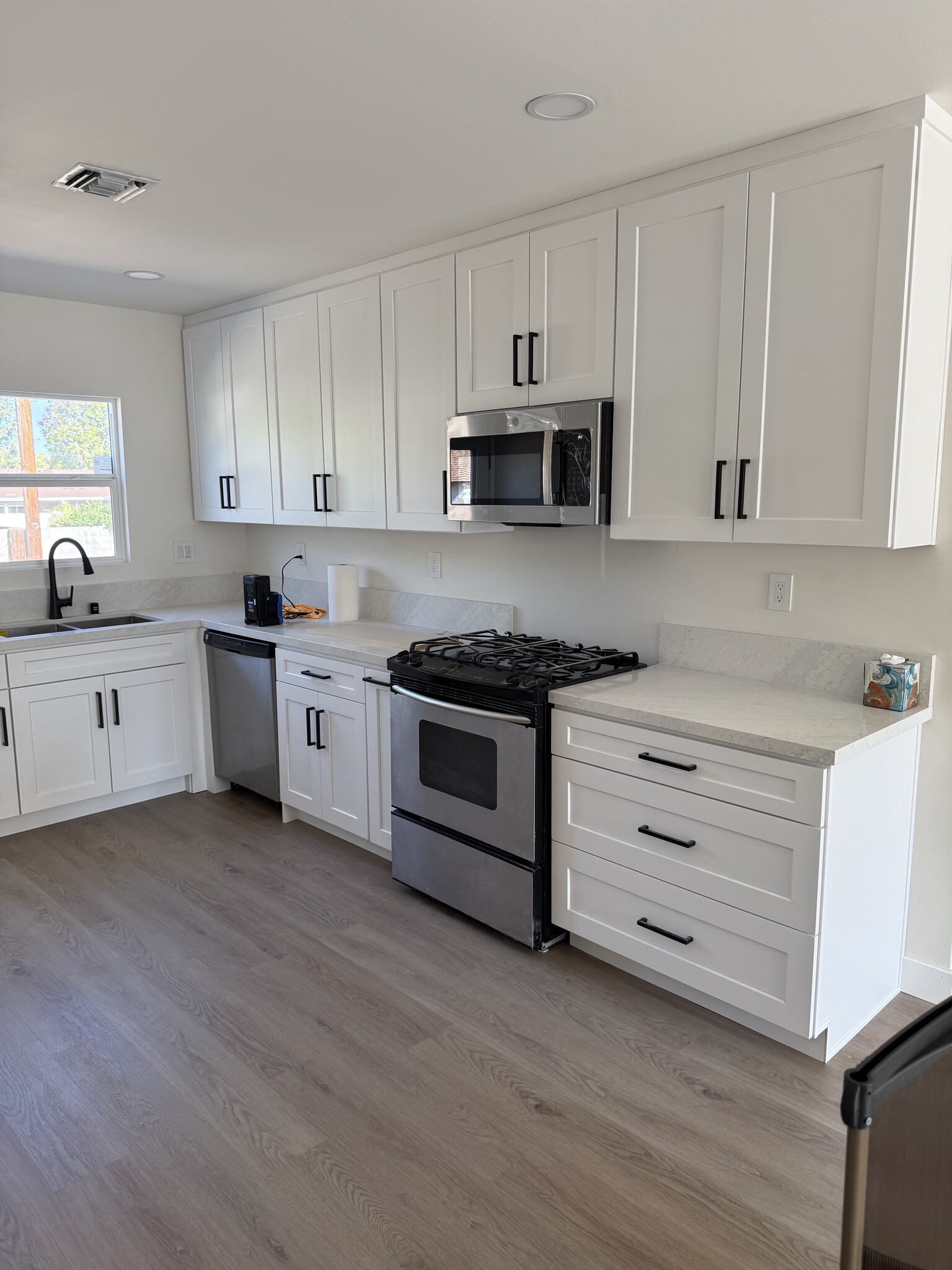 Kitchen - 1704 N Rose St