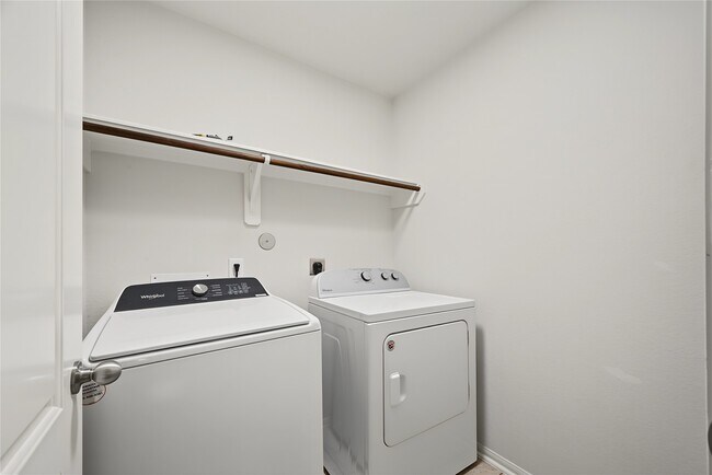 Building Photo - 18307 All Oak Trail