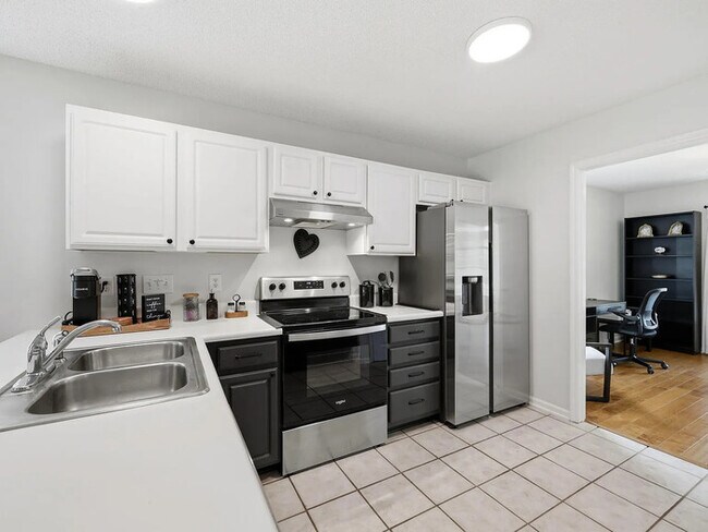 Building Photo - Earn Wealth While Leasing - Like a Homeowner - Lease to Own