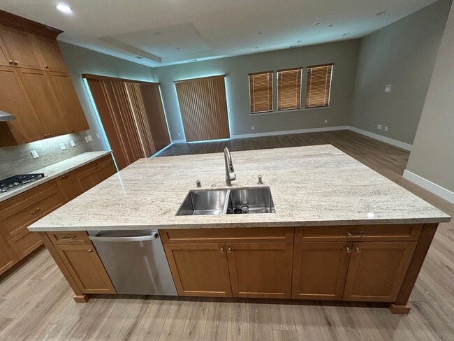 Building Photo - 3 Bedroom 2 Bathroom Luxury 55+ Living in Twin Oaks