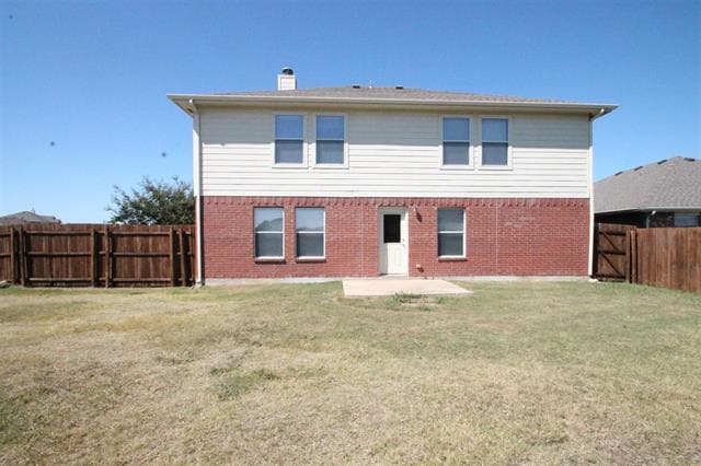Building Photo - 2743 Hacienda Lake Dr