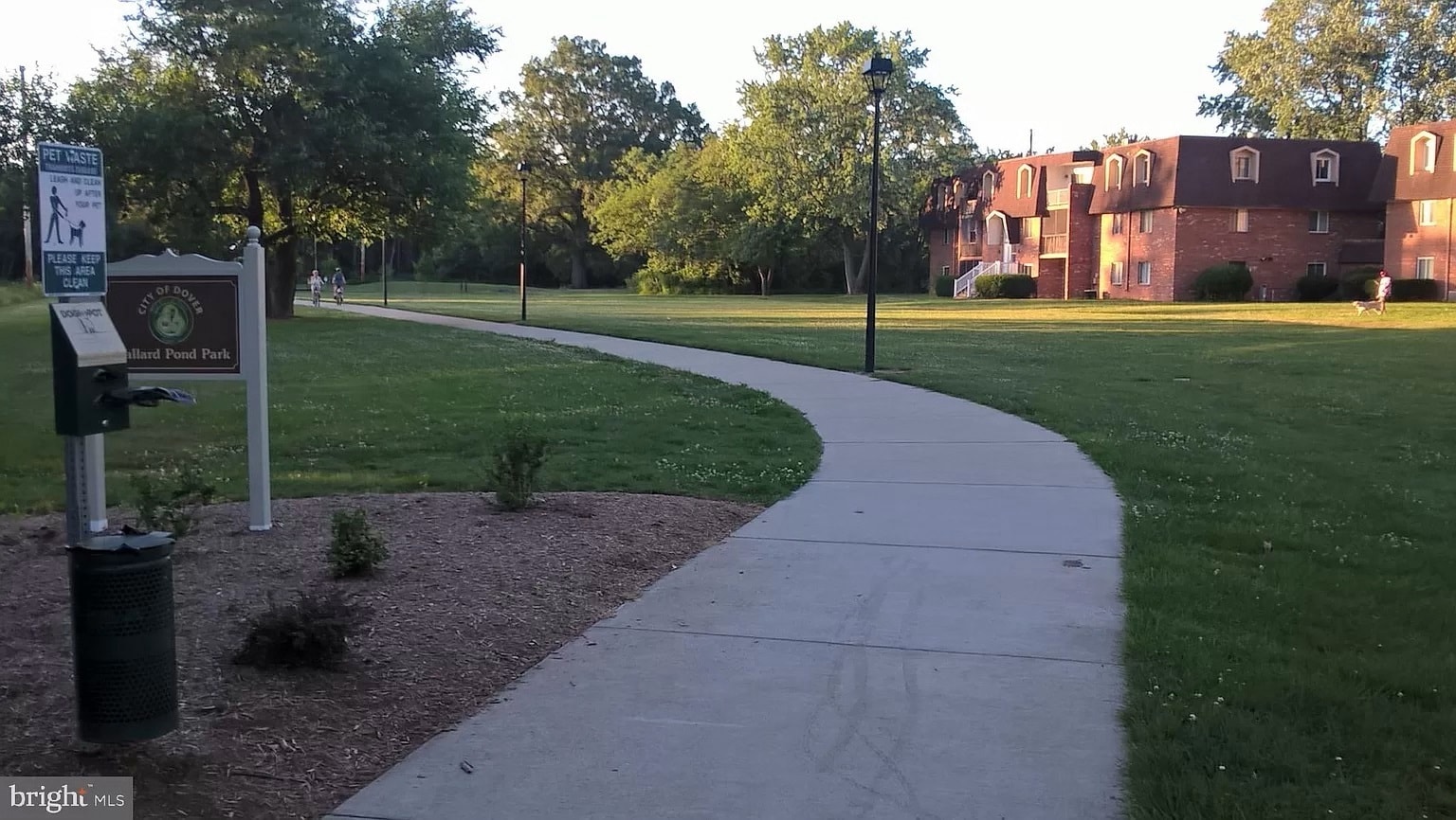 Walkway - 9 Par Haven Dr