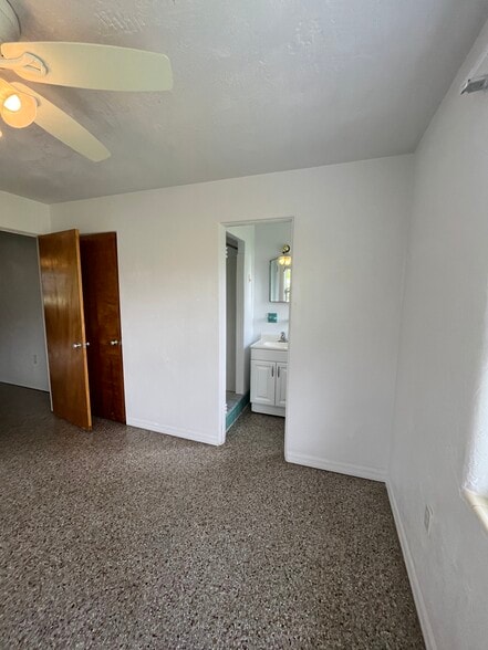 Building Photo - 1504 Golden Ct