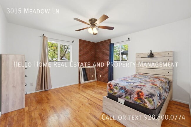 Building Photo - 3015 Meadow Ln