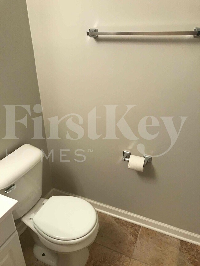 Building Photo - 17621 Grandview Dr