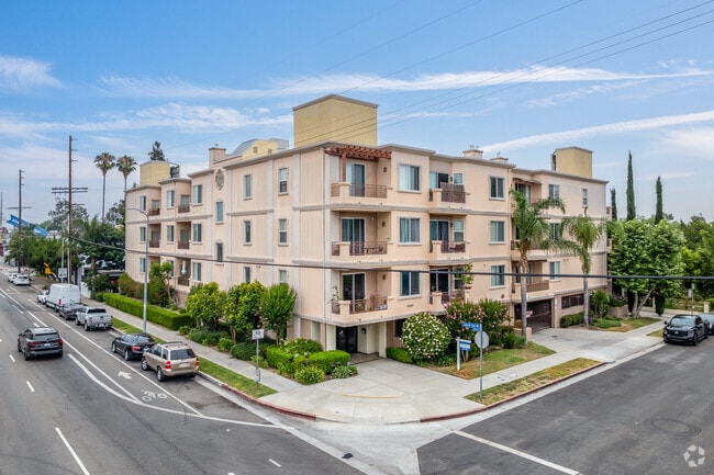 Building Alternate - Califa Court