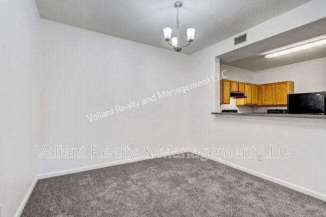 Building Photo - 575 Oakleaf Plantation Pkwy