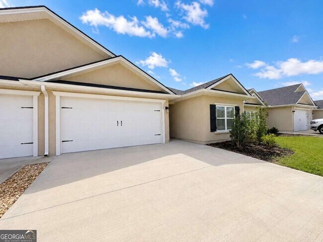 Building Photo - 152 The Villas Wy