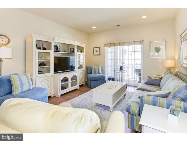 Building Photo - 4045 Derby Ct