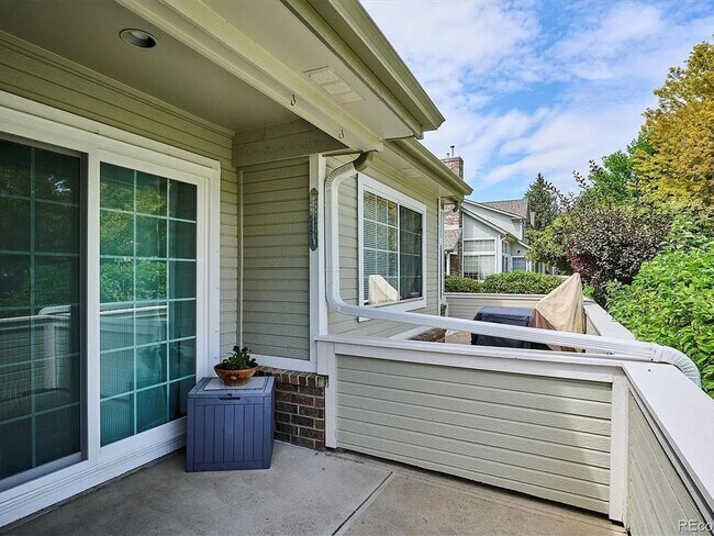Building Photo - Charming 4BR Townhome in Thornton