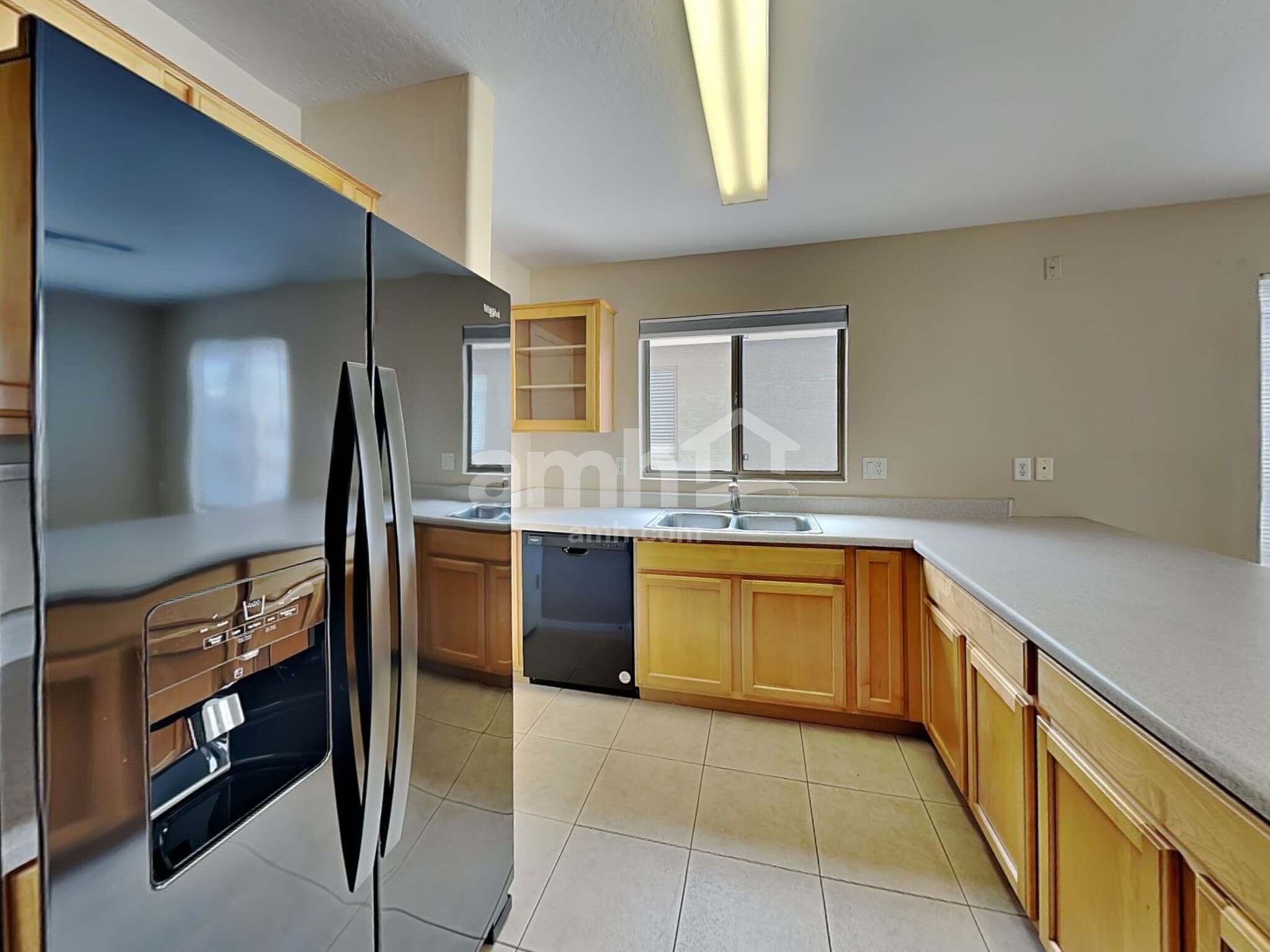 Building Photo - 10614 W Monte Vista Rd