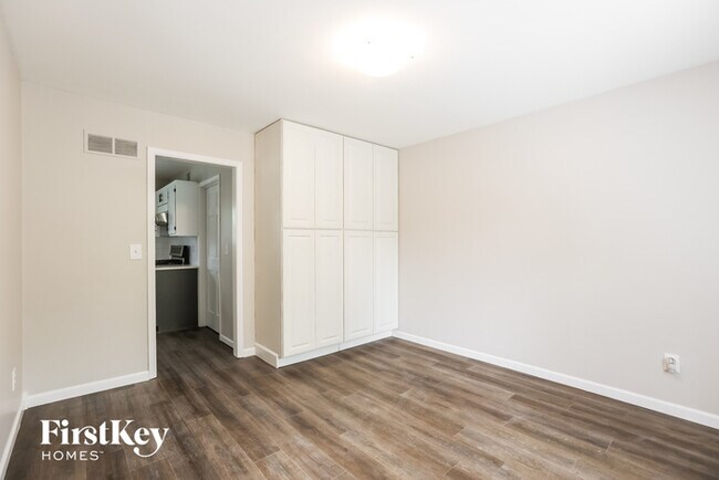 Building Photo - 11637 Cody St