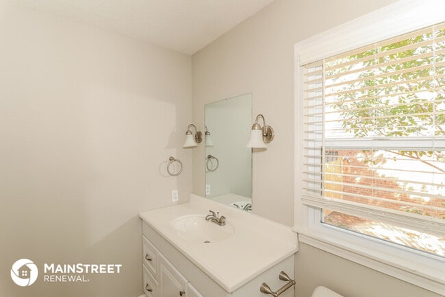 Building Photo - 5826 Pebble Beach Ave