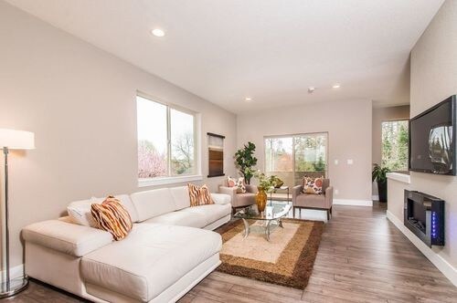 Building Photo - 544 E Weddell Dr