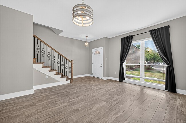 Building Photo - 830 Threadneedle St