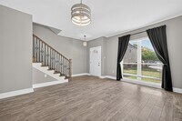 Building Photo - 830 Threadneedle St