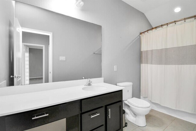 Building Photo - 14018 Harmony Ridge Trl